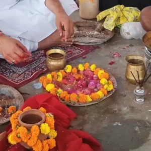 Asthi Visarjan for Brahmins in Prayagraj at Triveni Sangam