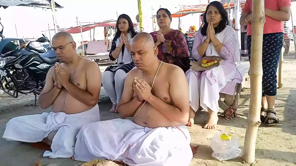 Is there a difference between doing Pind Daan in Gaya vs other holy places?