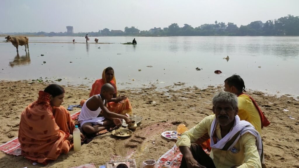 What is the significance of the Phalgu River in Pind Daan?