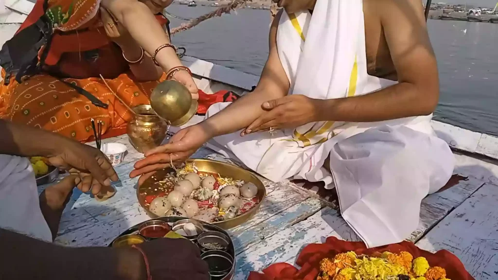 Why is Prayagraj considered such an exceptionally holy site for performing Pind Daan?