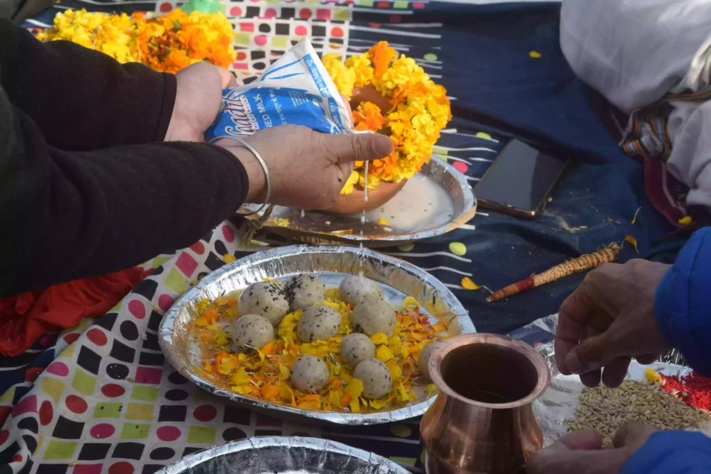 Can one perform Pind Daan in Prayagraj even if they have already done it in Gaya or Varanasi?