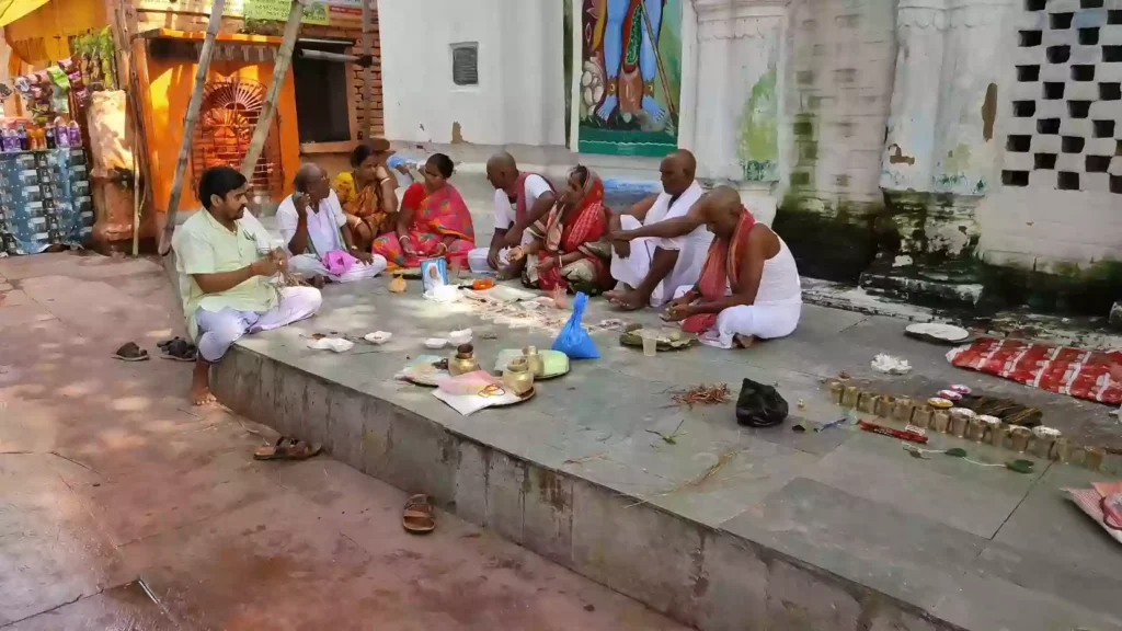 Where exactly are the Shraddh ceremonies performed within Gaya Are there many locations?