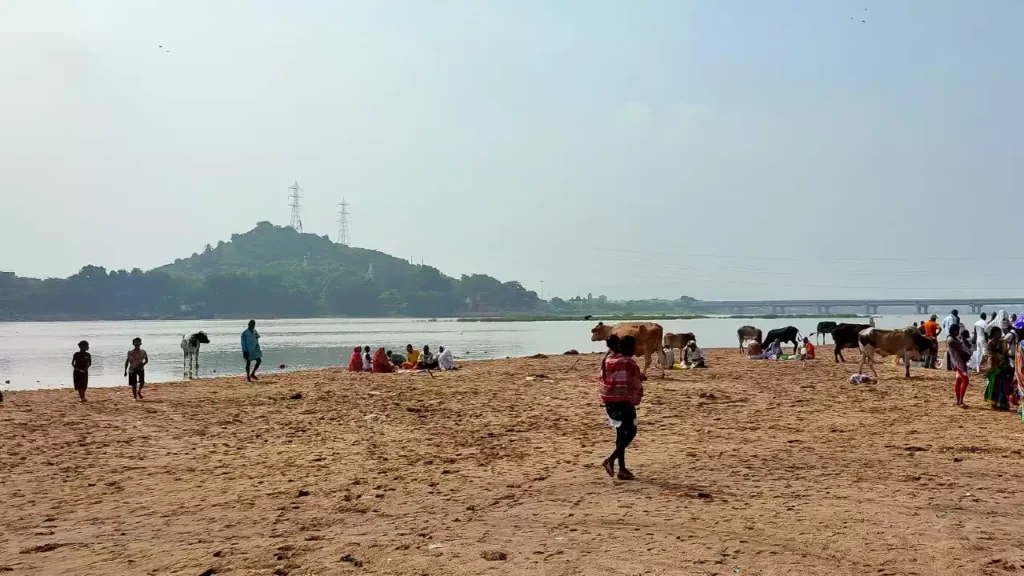 A wide view of Falgu river in Gaya