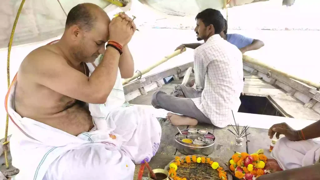 When is the most auspicious time to perform Shradh in Prayagraj?