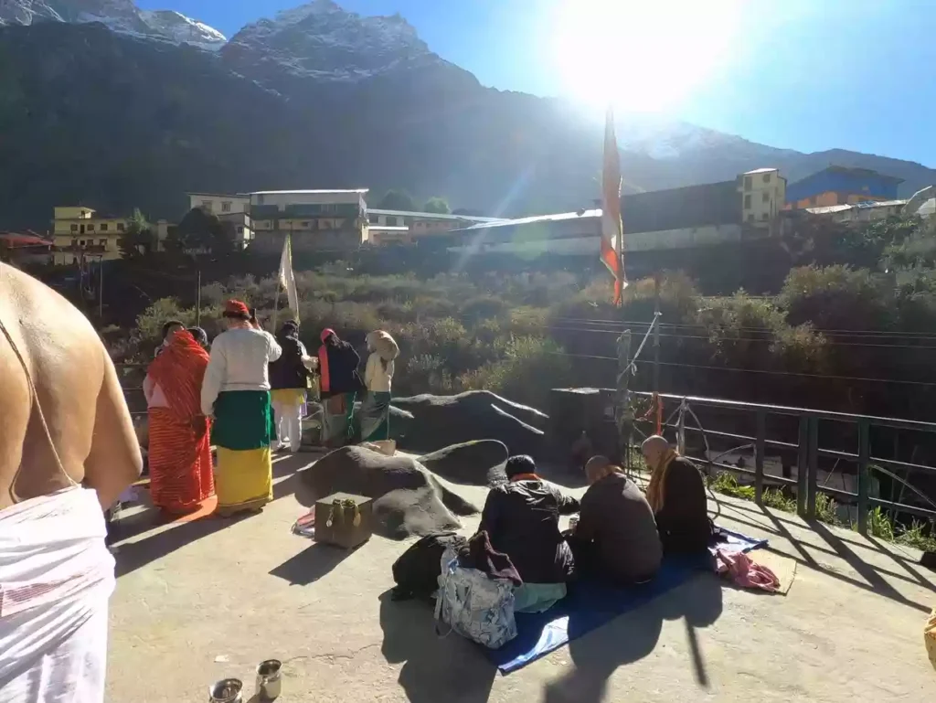 What are the specific rules and dress code for Pind Daan at Brahmakapal?