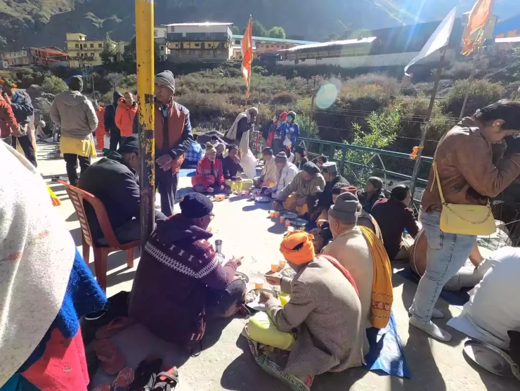 What is the difference between Pind Daan and Tarpan performed at Brahmakapal?