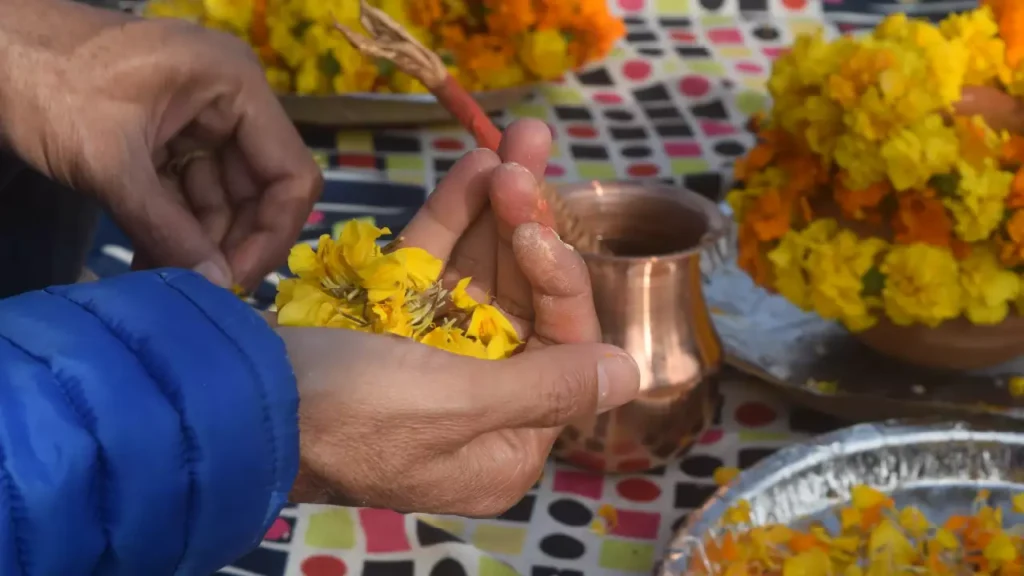 A photo showing sankalpa before doing shradh karm