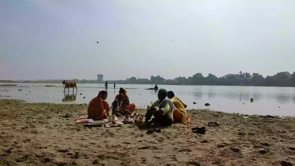 How is the Tarpan ritual typically performed in Gaya?