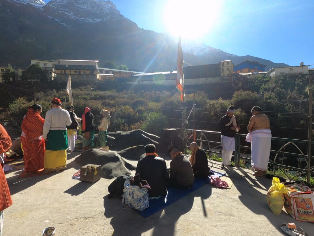 Can women perform Tarpan at Brahmakapal?