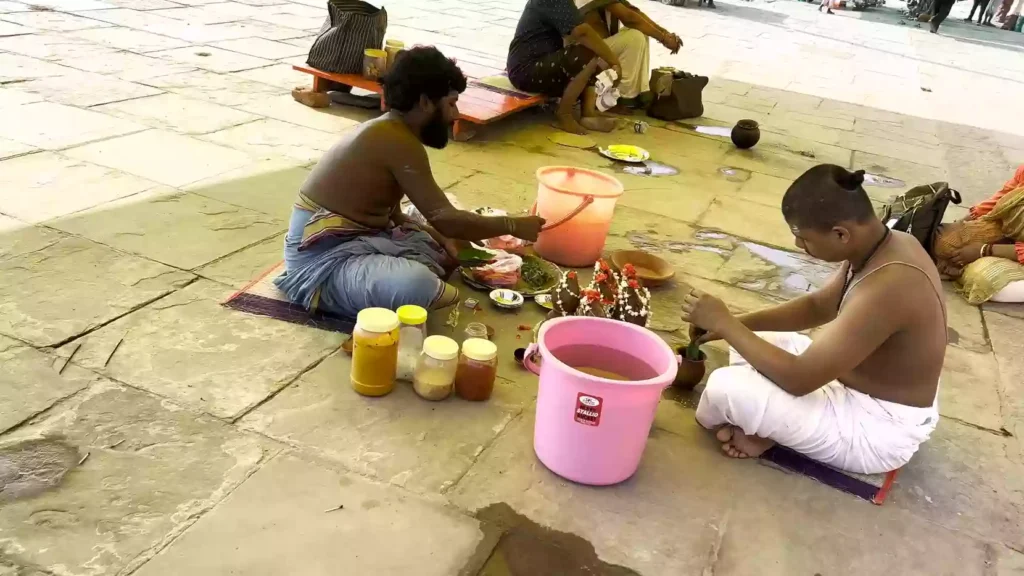 Is Kashi Vishwanath Temple visit relevant during Narayan Bali puja?