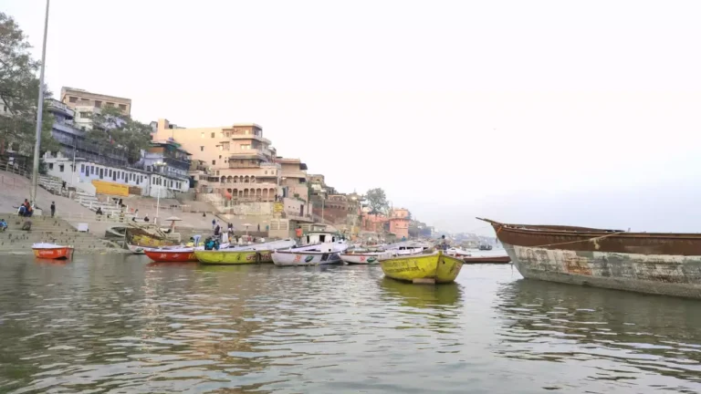 Kashi Pandit Services for Malaysian NRI Families - Varanasi Pind Daan