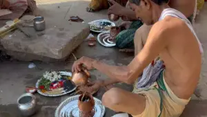 Photo showing a devotee doing shradh-Beyond Pitrupaksha, best time for teerth shradh