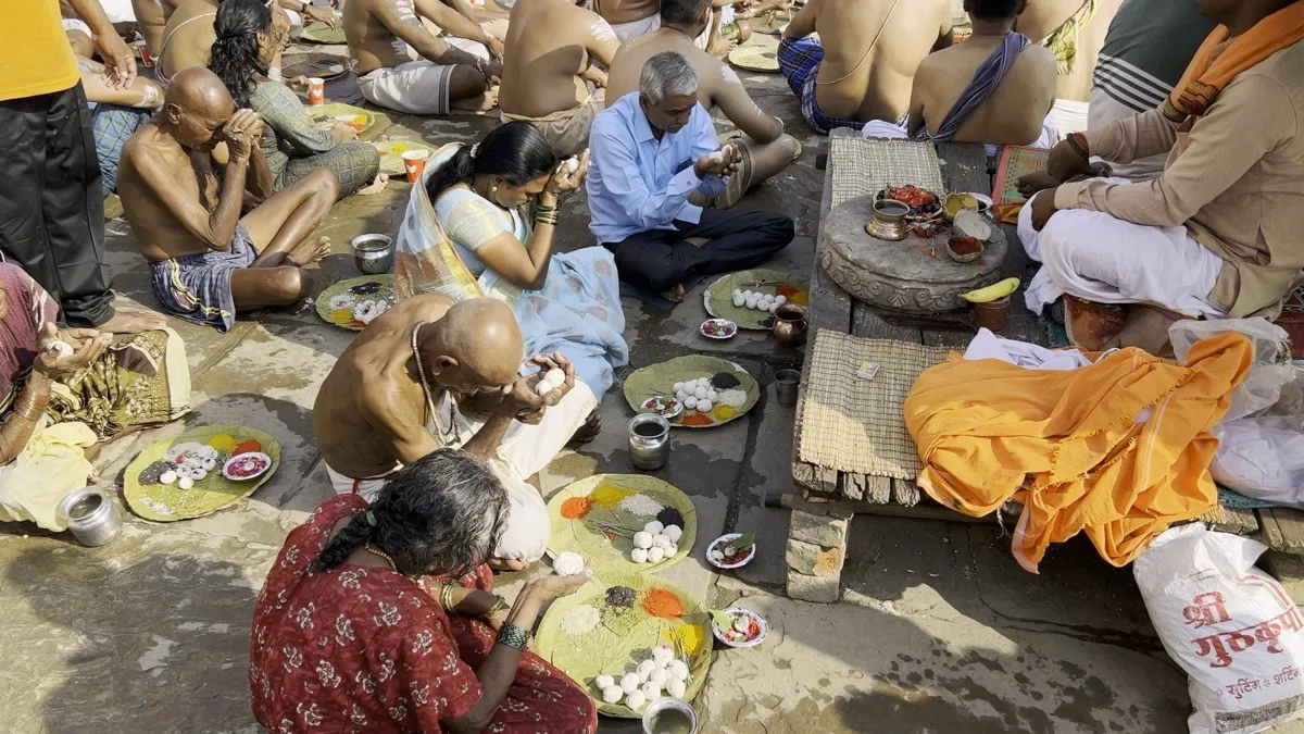 Pind Daan ceremony at Kedar Ghat, Varanasi — can be arranged remotely for NRI families via live video